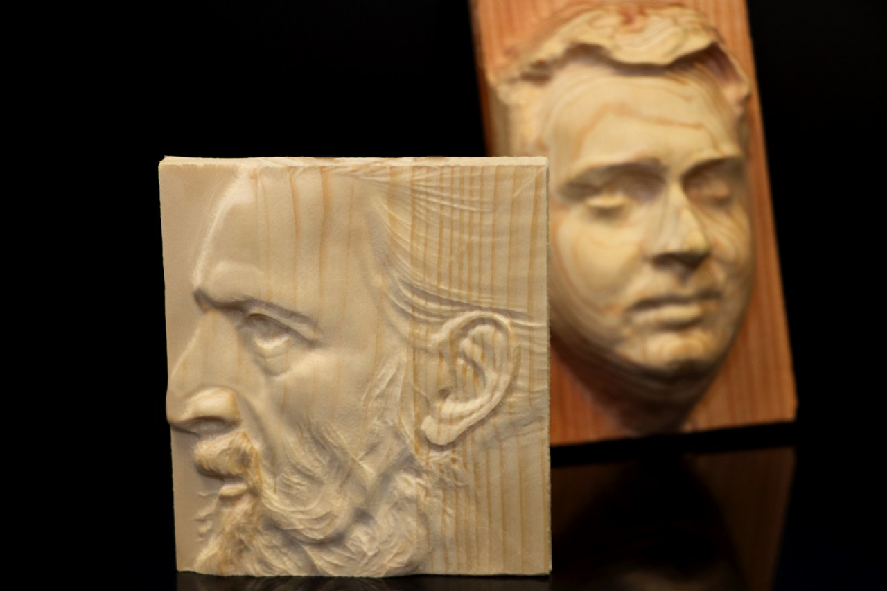 Basorelief personalizat