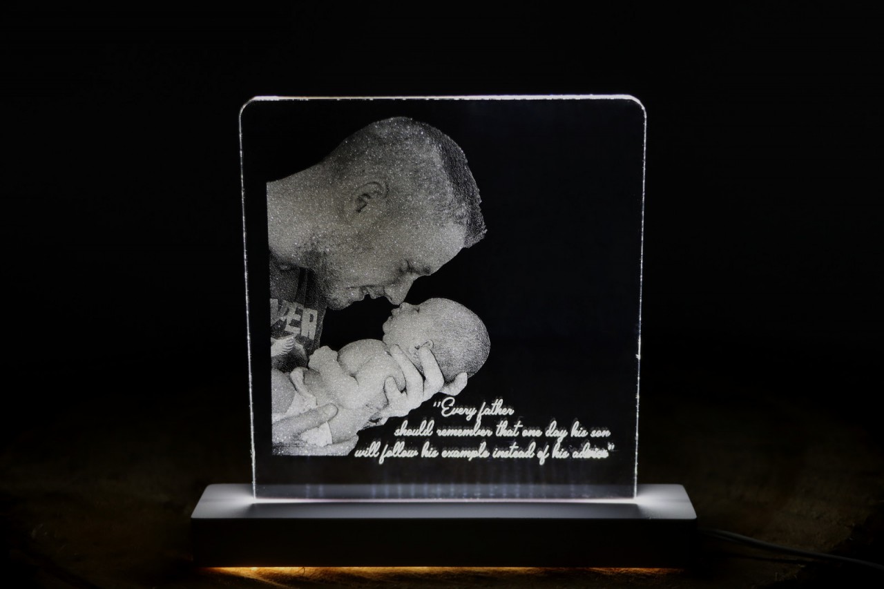 Fotogravura personalizata in sticla acrilica - in interior